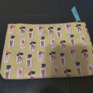 IPSY‎ Beach bodies Clutch